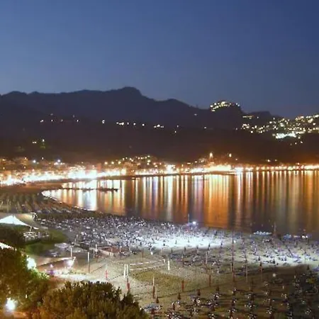 Casa D'a..mare Giardini-Naxos
